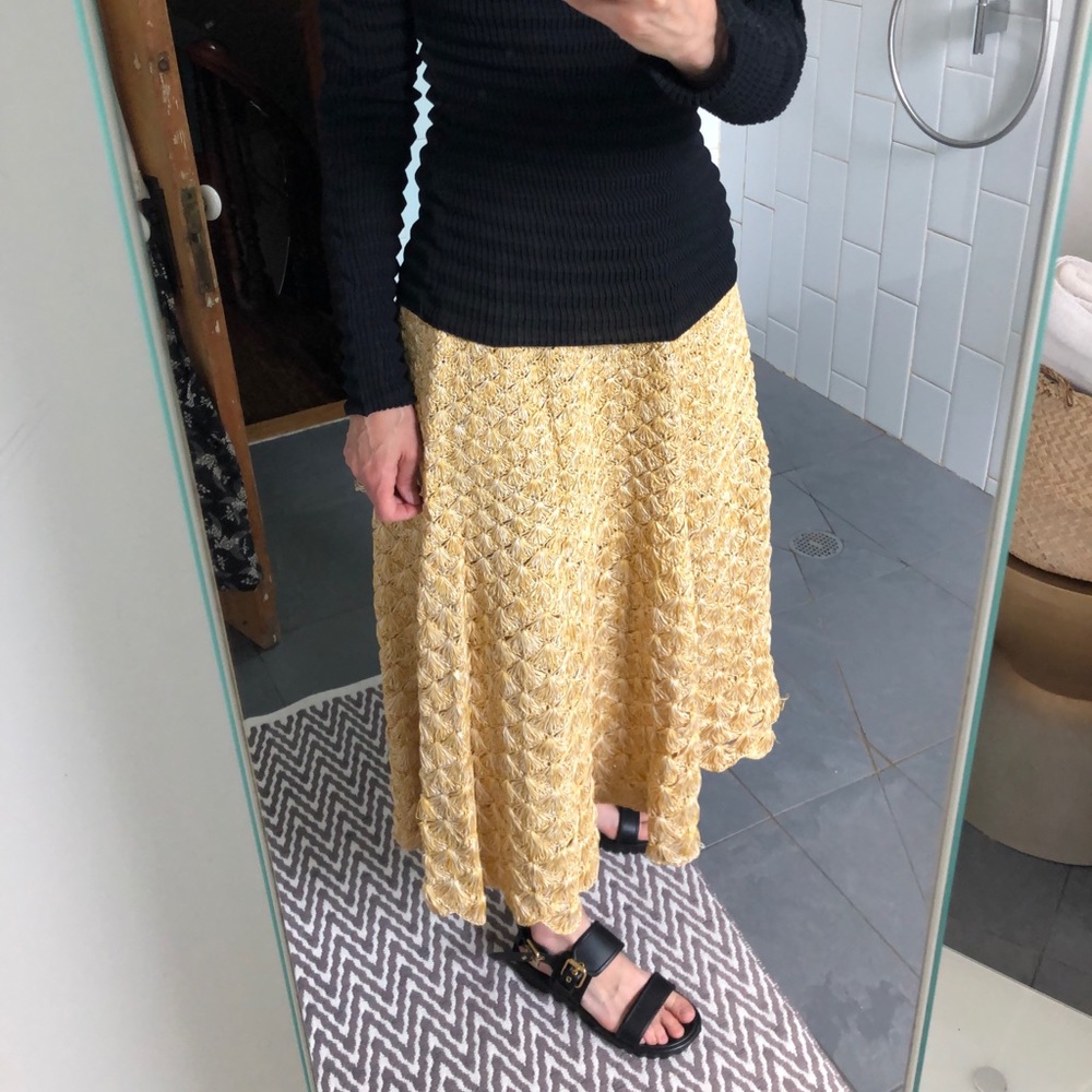 Vera Wang woven string midi skirt w scallop hem